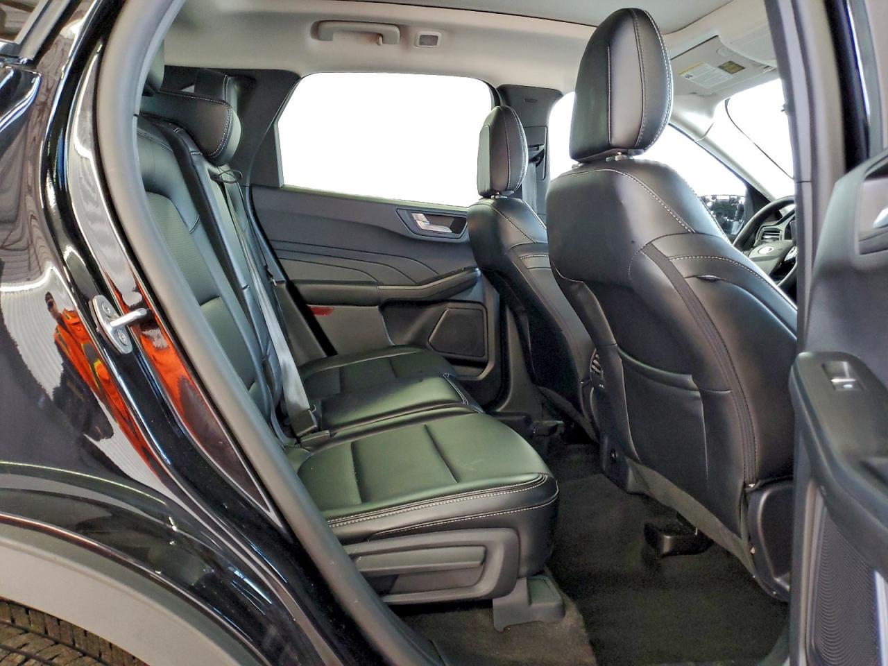 2025 FORD ESCAPE PLATINUM photo 11