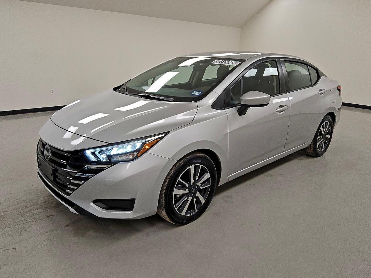 2025 NISSAN VERSA