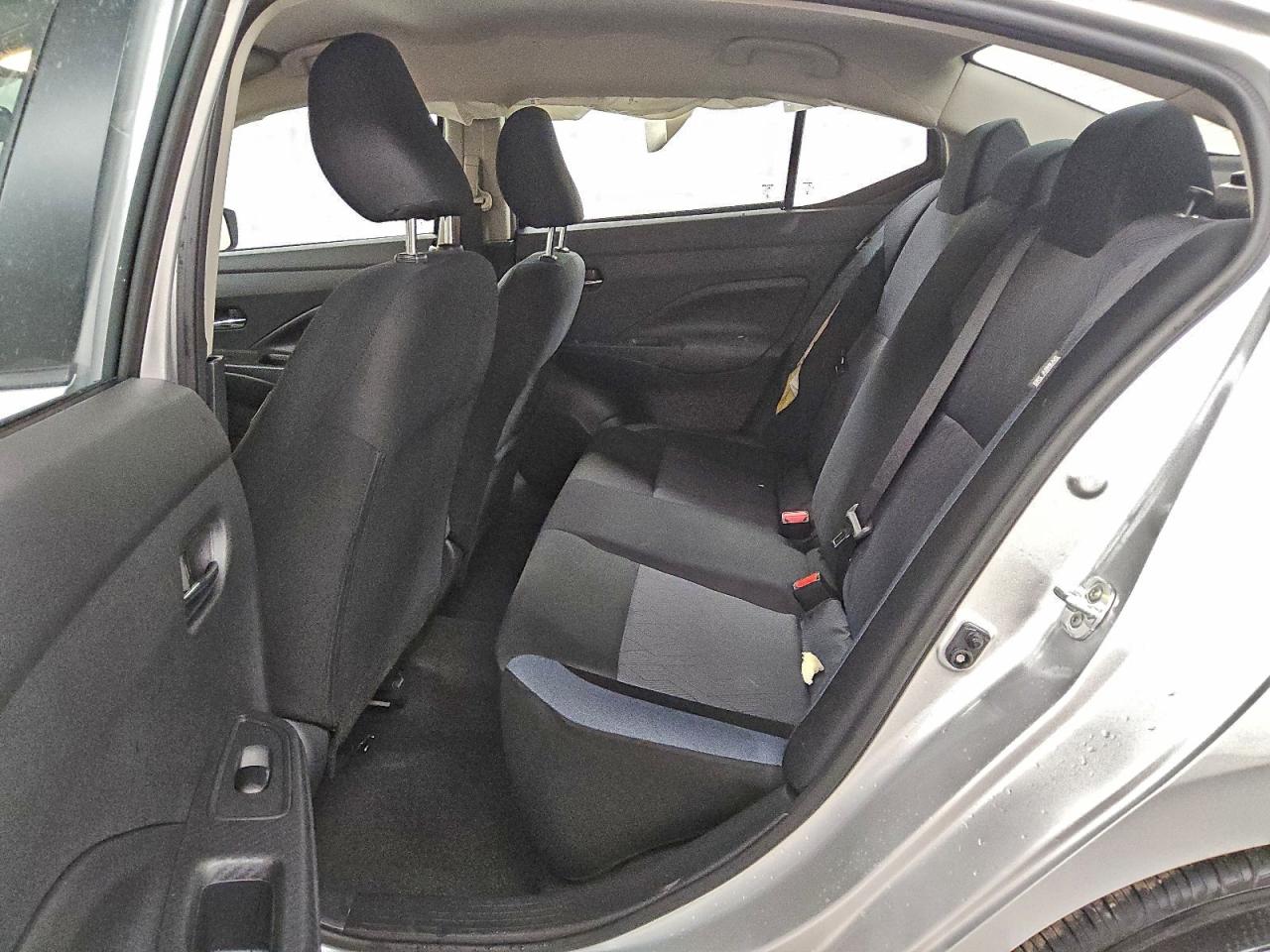 2025 NISSAN VERSA SV photo 10
