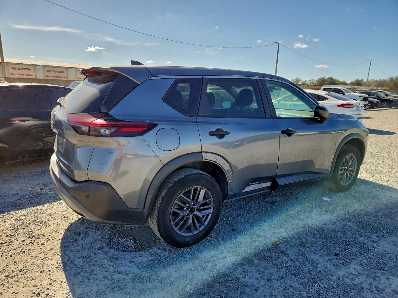 2023 NISSAN ROGUE S photo 3