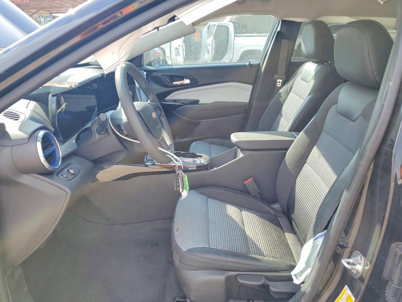 2025 CHEVROLET TRAX 1LT photo 7