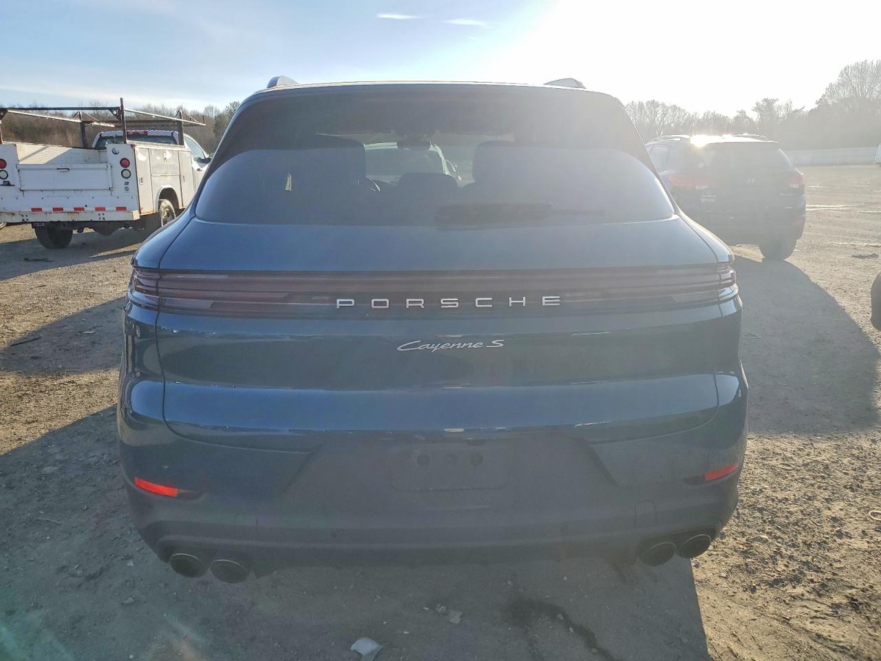 2024 PORSCHE CAYENNE S photo 6