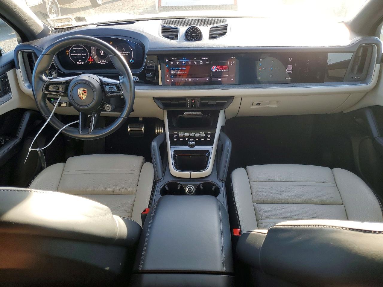 2024 PORSCHE CAYENNE S photo 8