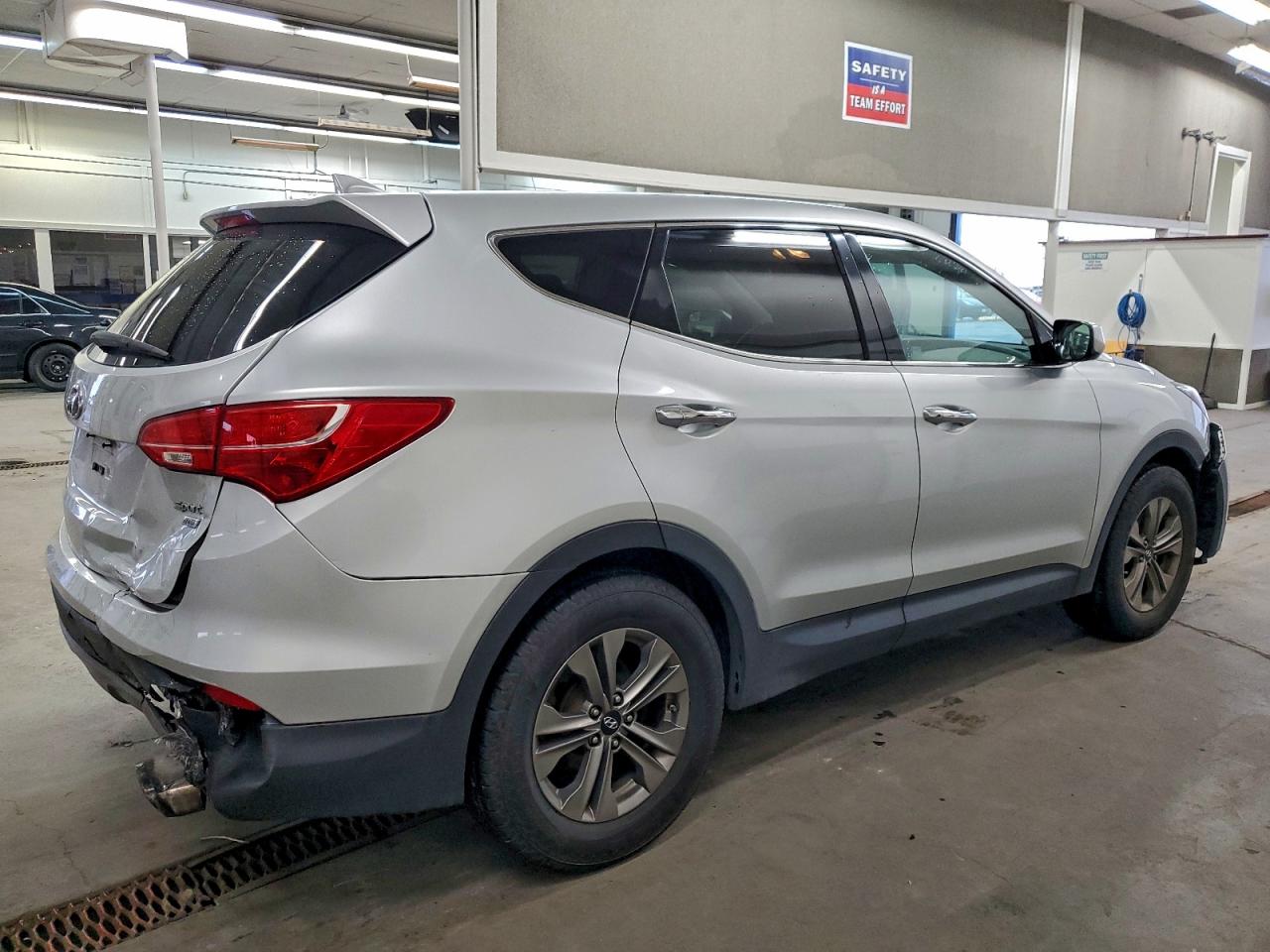 2016 HYUNDAI SANTA FE SPORT photo 3