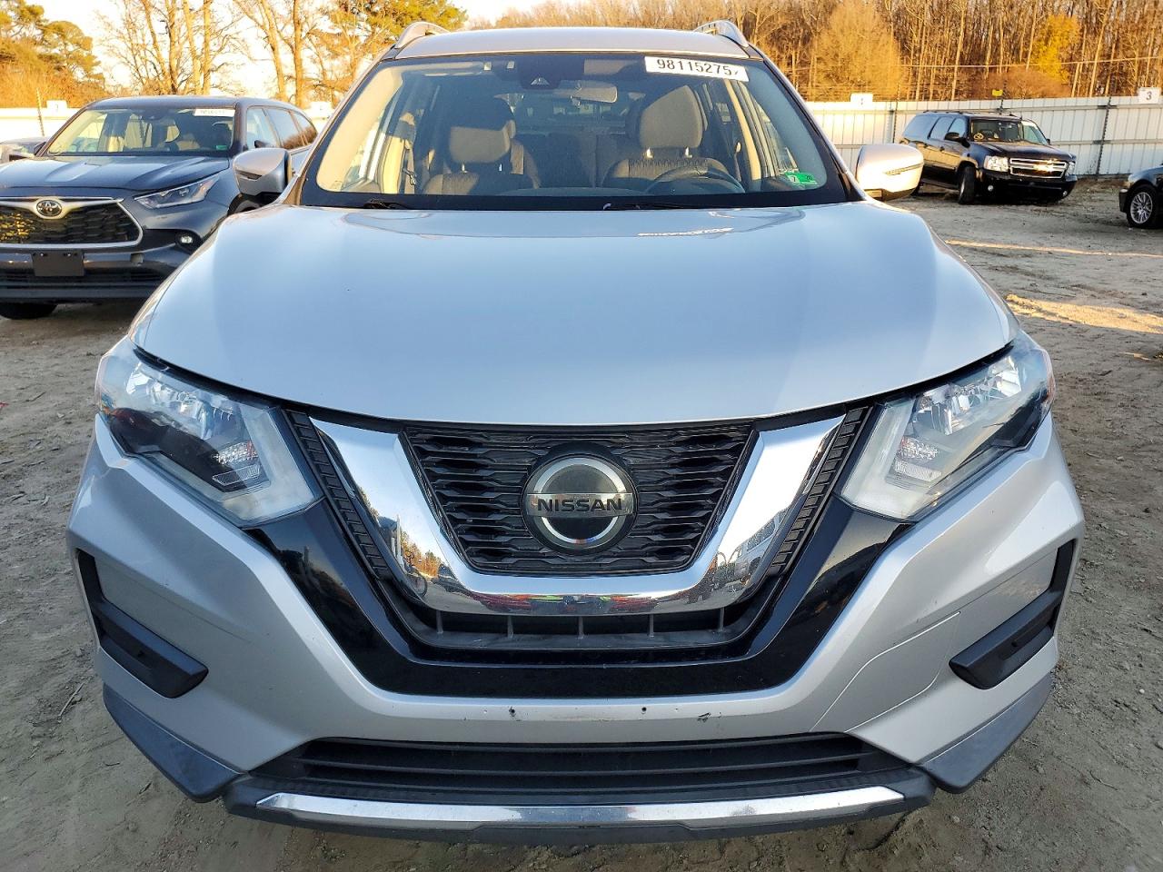 2019 NISSAN ROGUE S photo 5