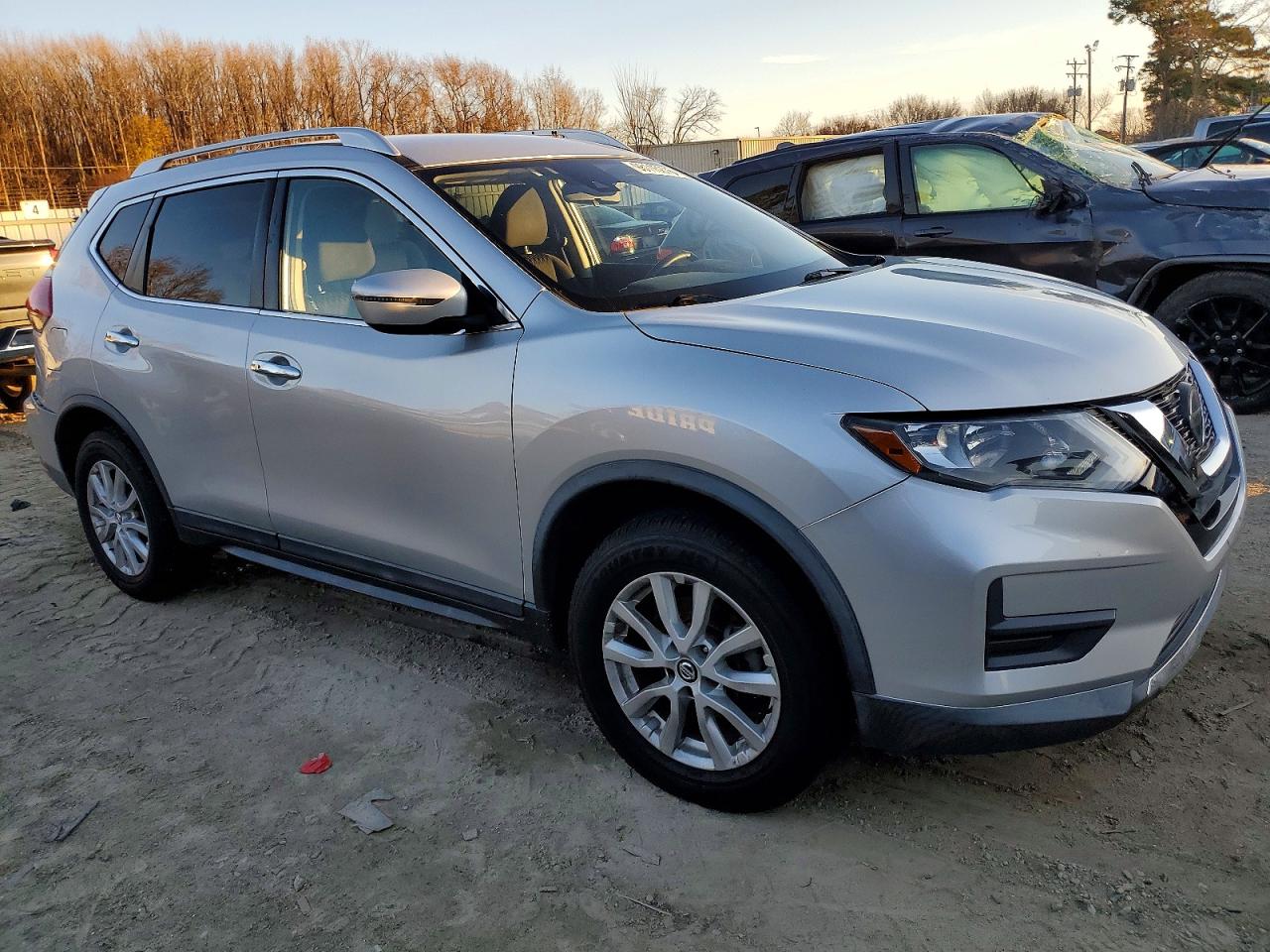 2019 NISSAN ROGUE S photo 4