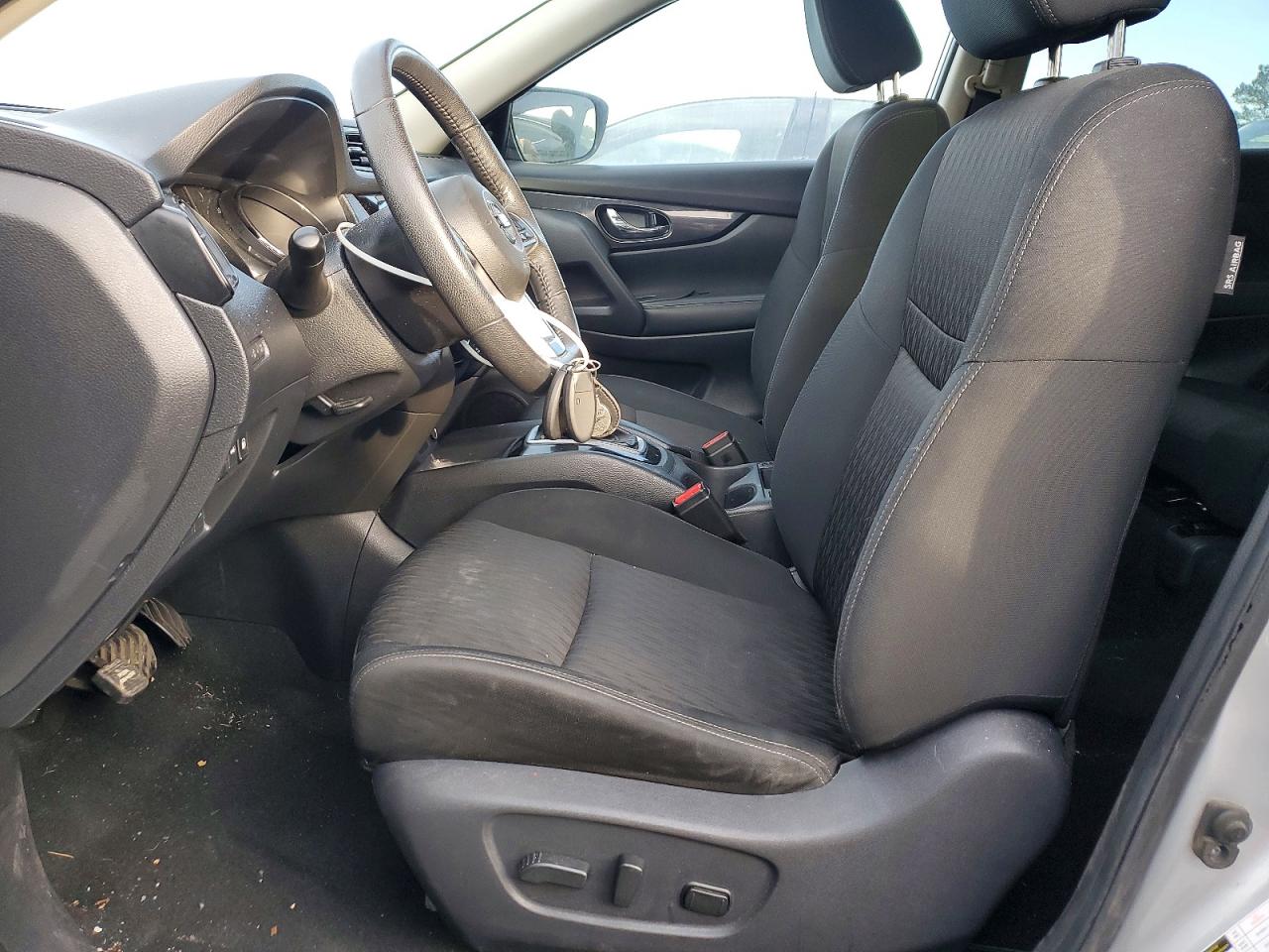 2019 NISSAN ROGUE S photo 7
