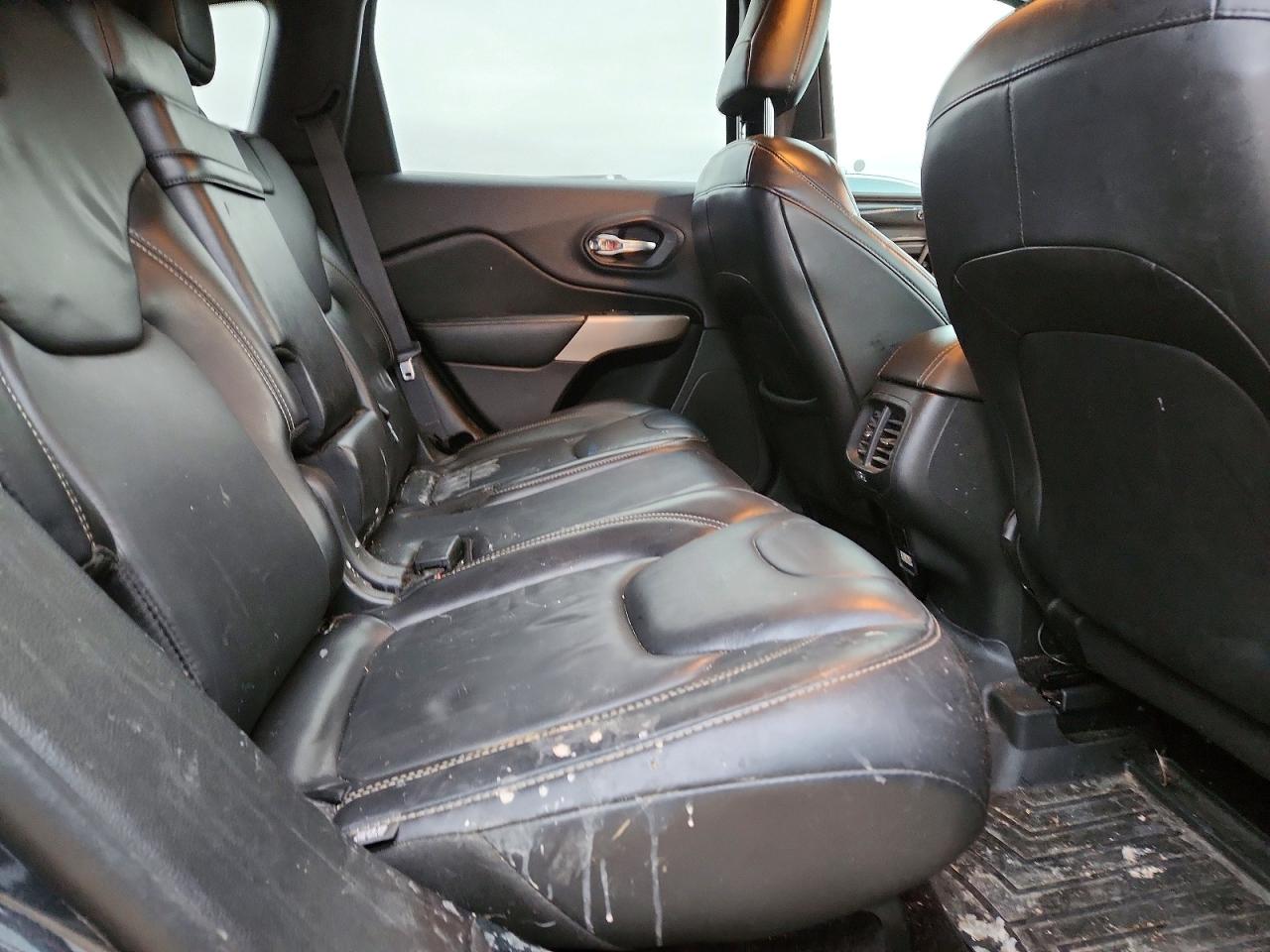 2018 JEEP CHEROKEE LIMITED photo 11