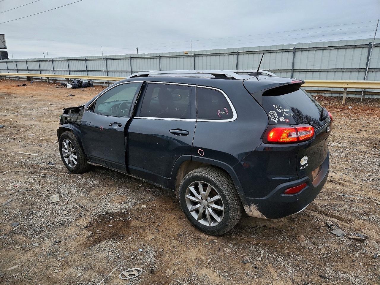 2018 JEEP CHEROKEE LIMITED photo 2