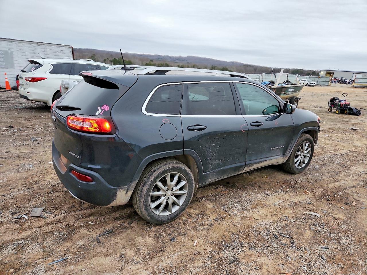 2018 JEEP CHEROKEE LIMITED photo 3