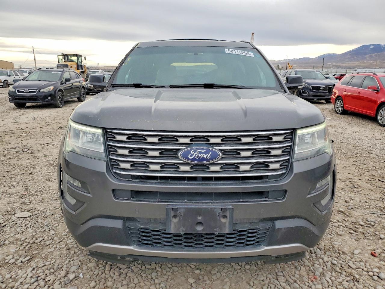 2016 FORD EXPLORER XLT photo 5