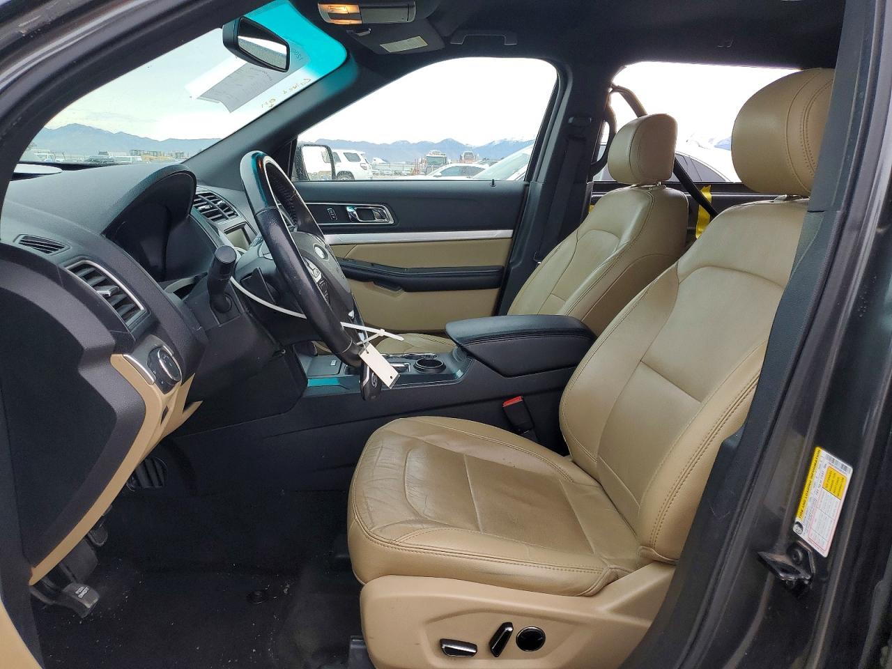 2016 FORD EXPLORER XLT photo 7