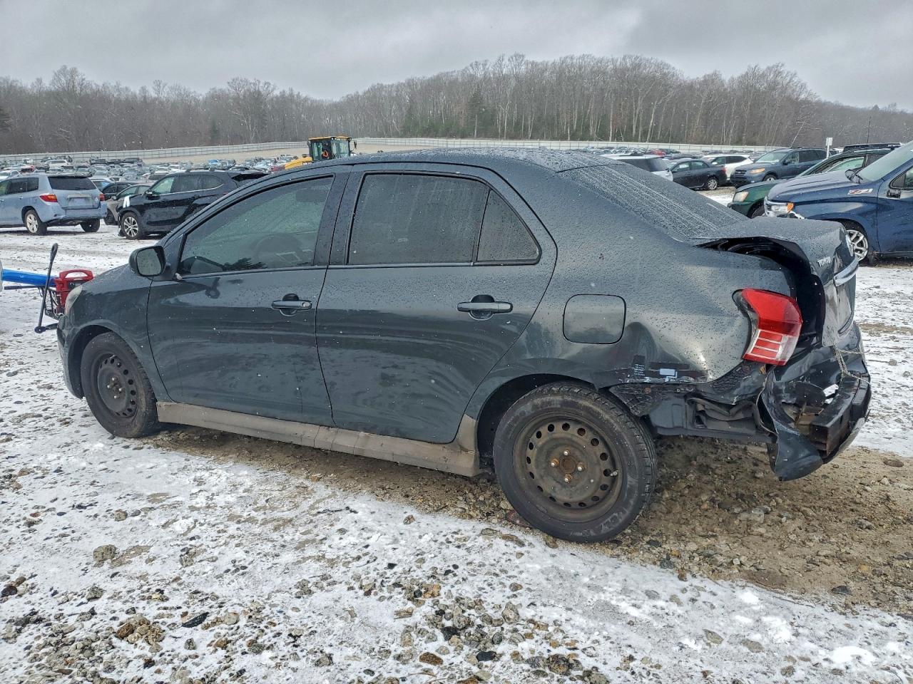 2009 TOYOTA YARIS photo 2