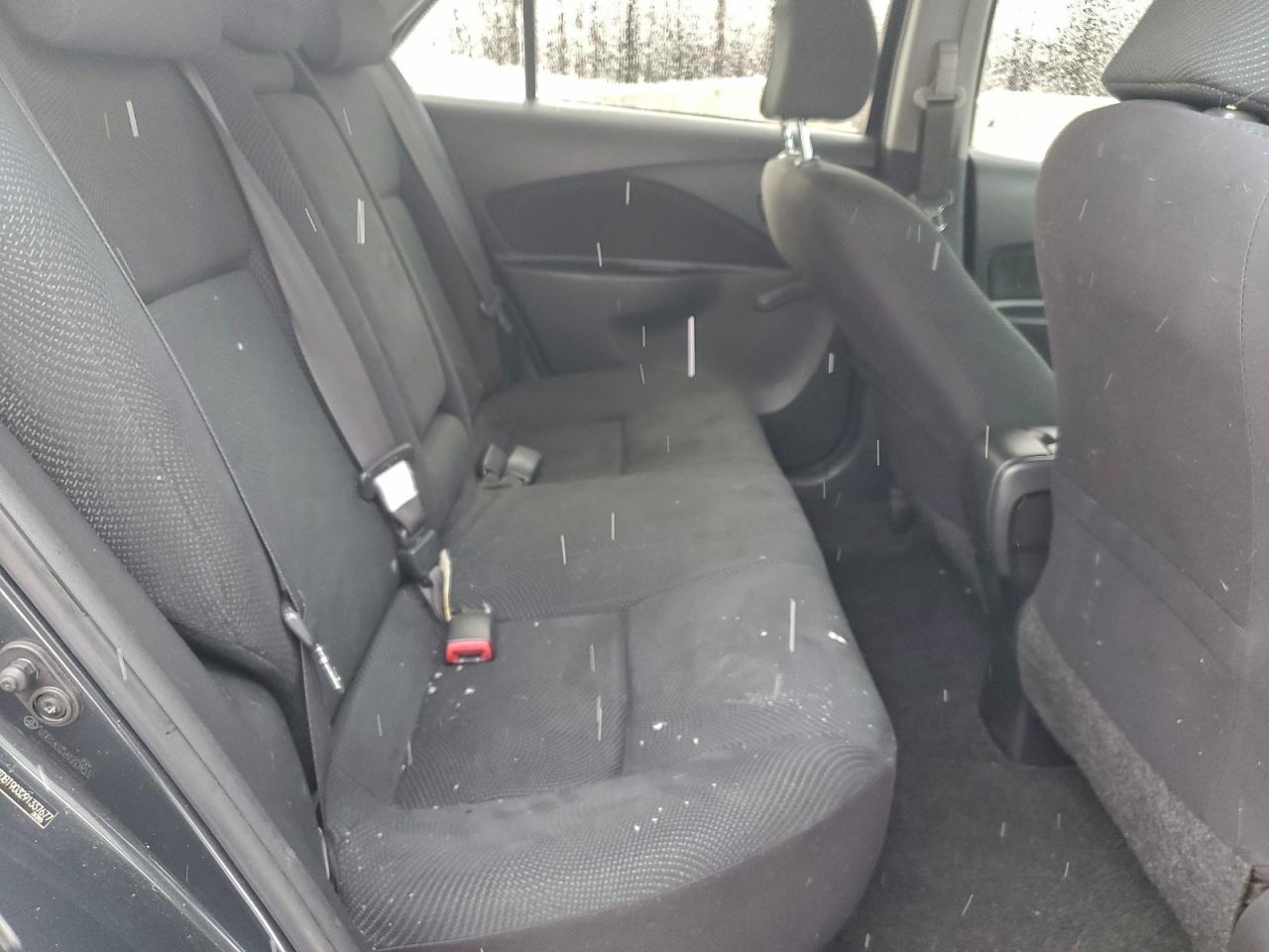 2009 TOYOTA YARIS photo 10