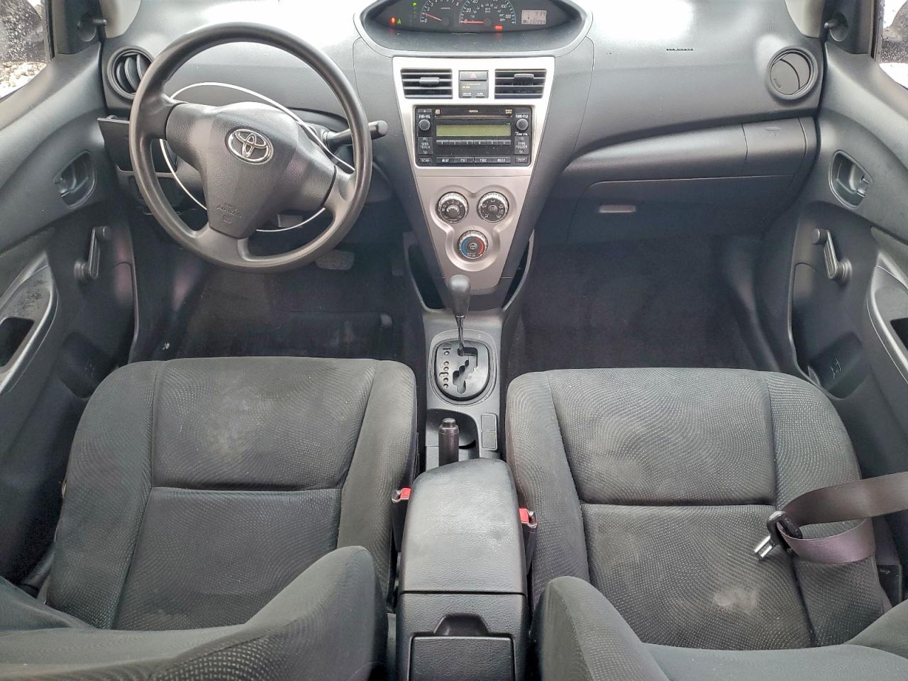 2009 TOYOTA YARIS photo 8