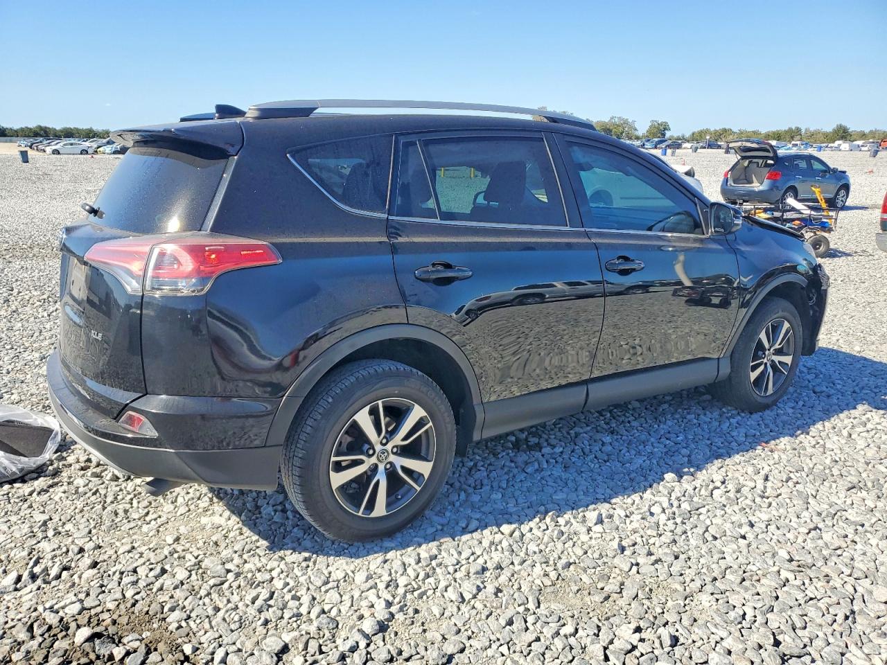 2018 TOYOTA RAV4 ADVENTURE photo 3