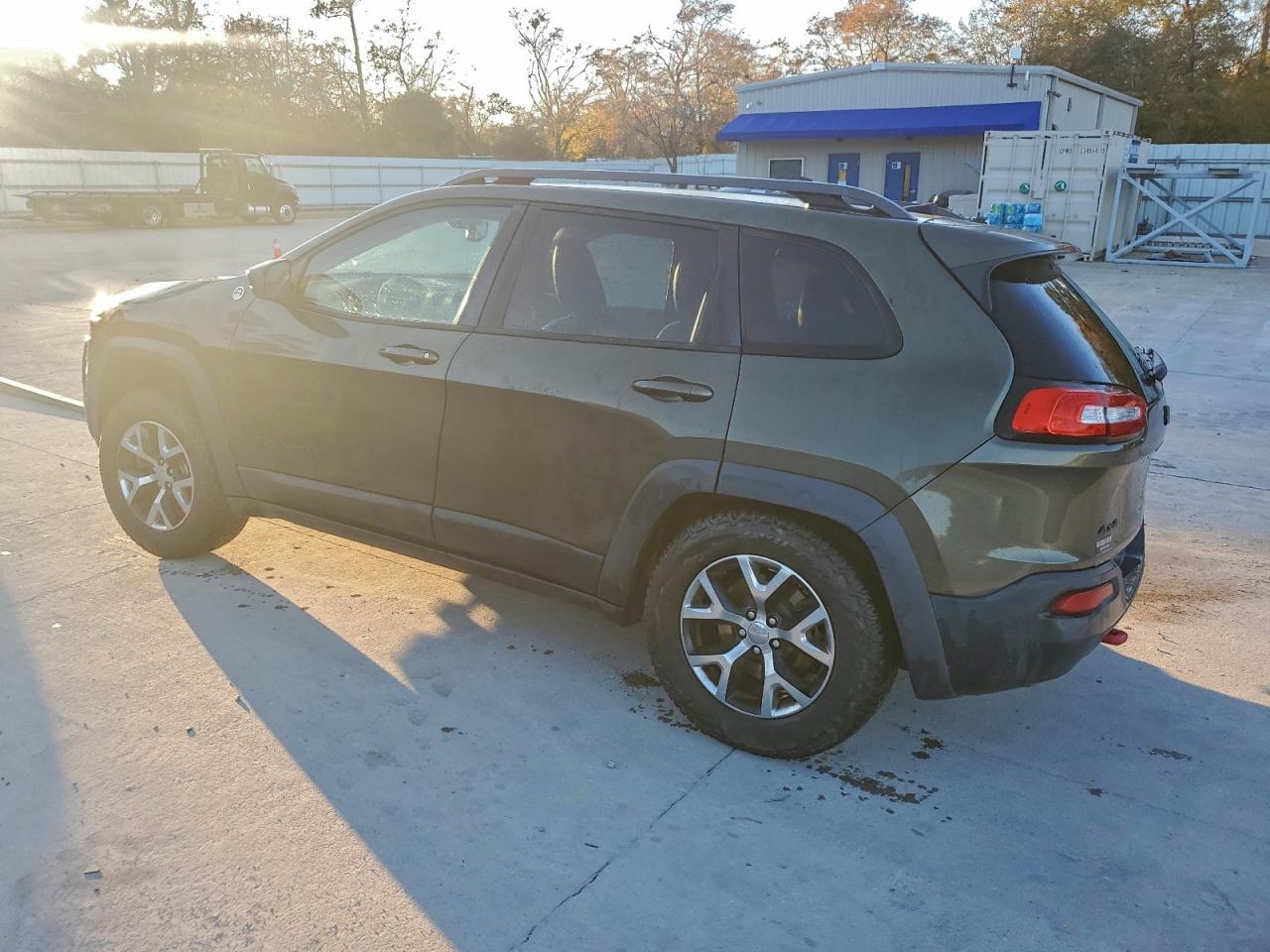 2016 JEEP CHEROKEE TRAILHAWK photo 2