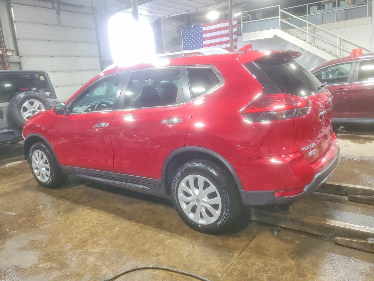2017 NISSAN ROGUE SV photo 2