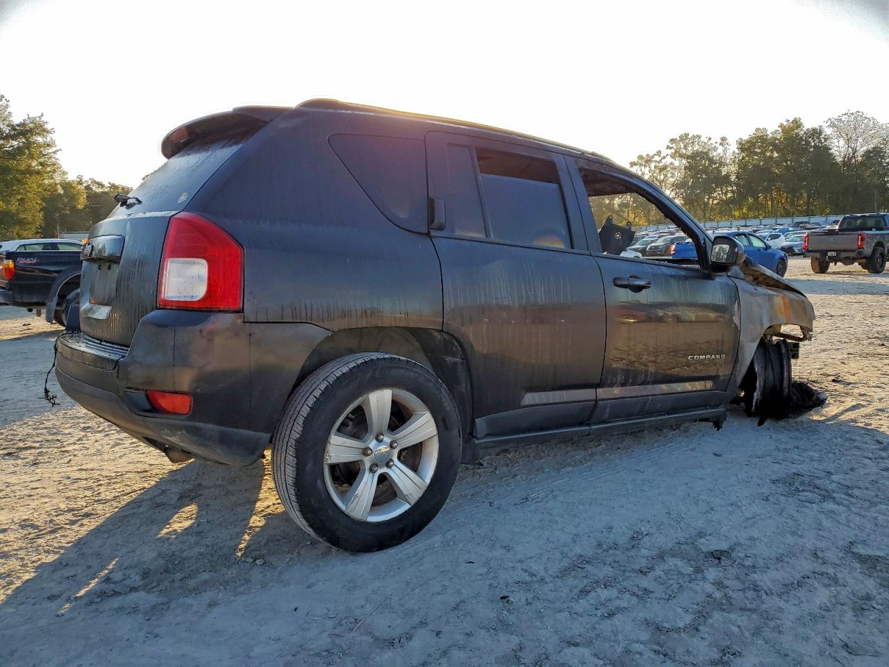 2014 JEEP COMPASS SPORT photo 3