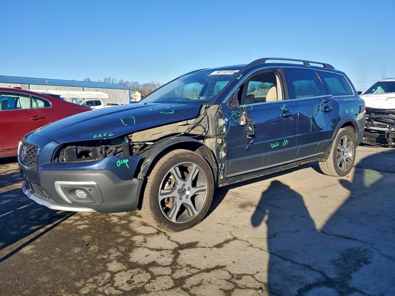 2015 VOLVO XC70