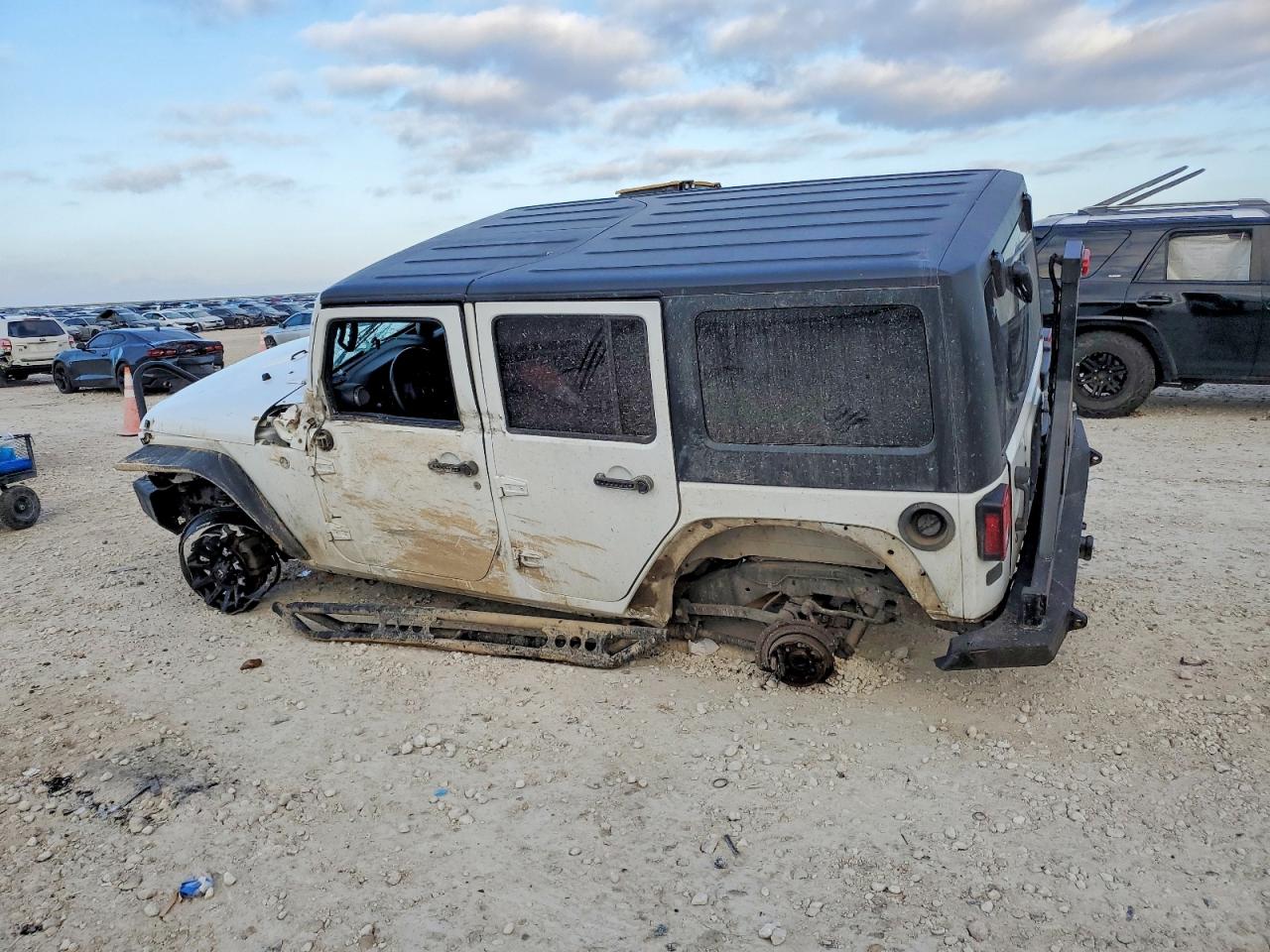 2015 JEEP WRANGLER UNLIMITED SPORT photo 2