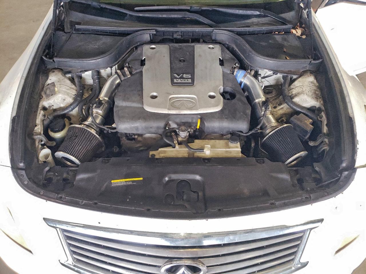 2010 INFINITI G37 BASE photo 11