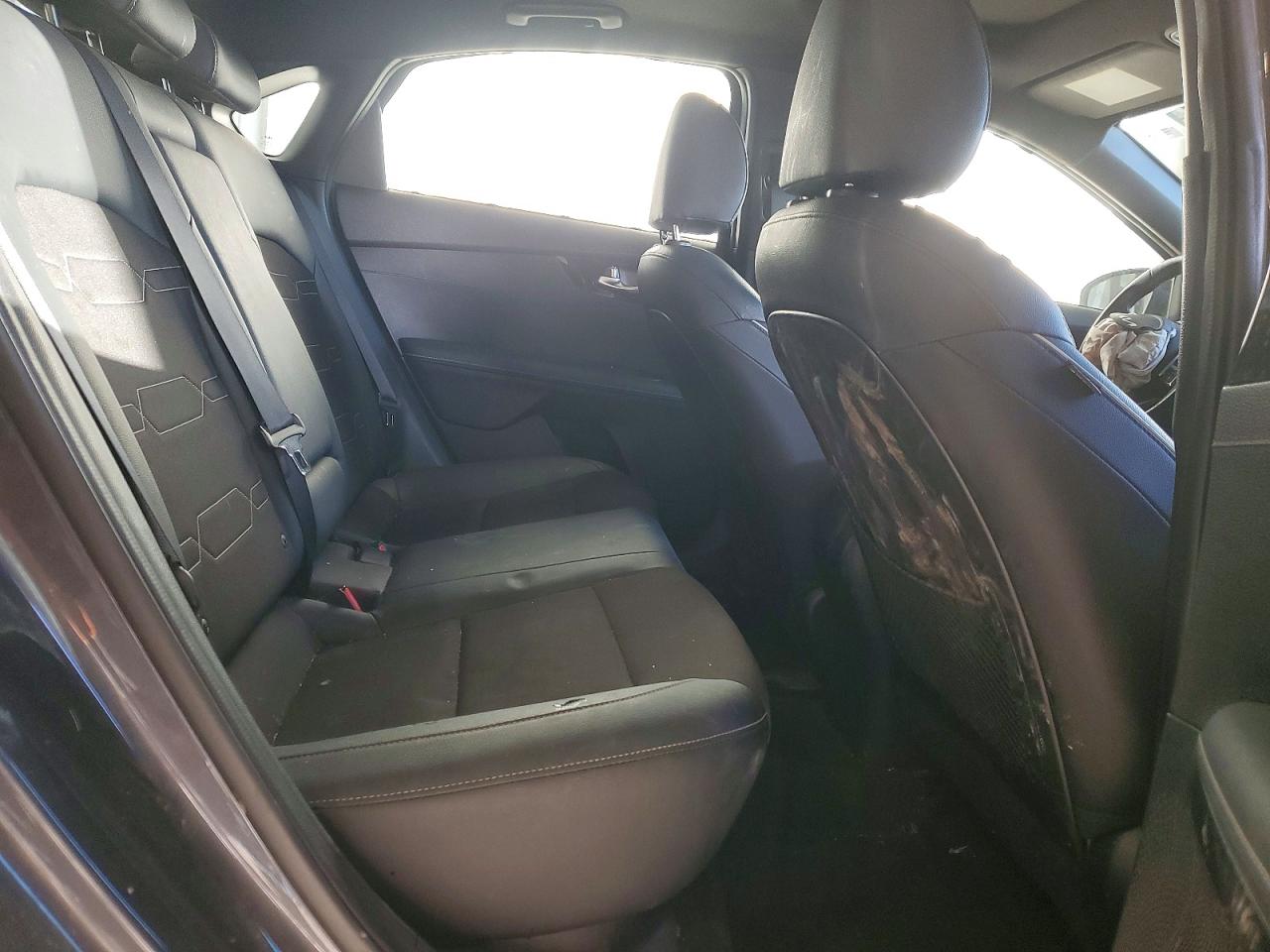 2024 KIA FORTE GT LINE photo 10