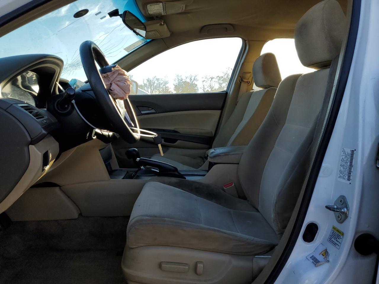 2009 HONDA ACCORD LXP photo 7
