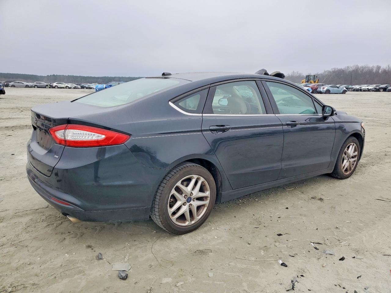 2014 FORD FUSION SE photo 3