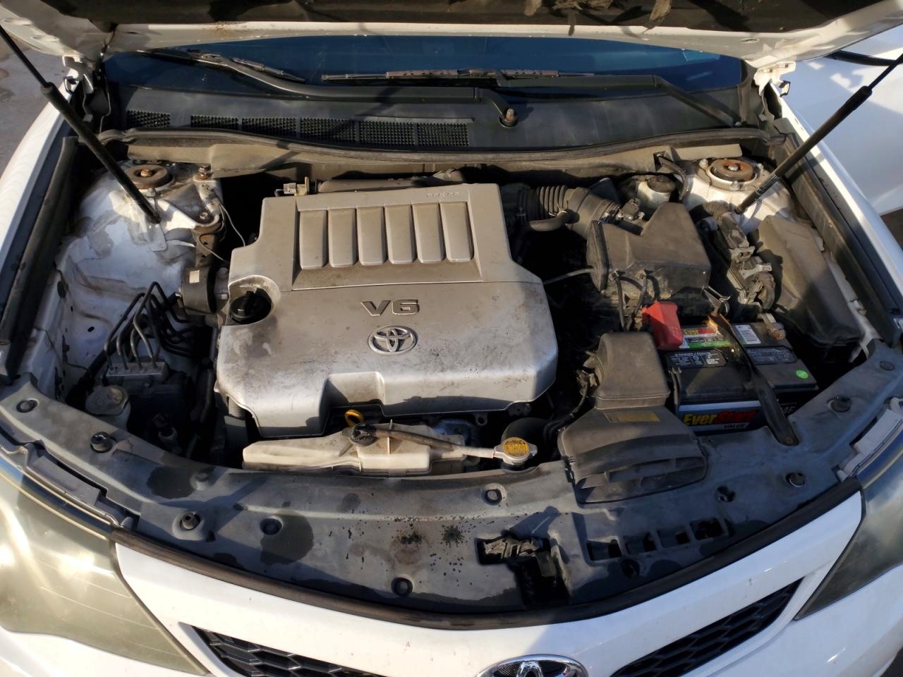 2012 TOYOTA CAMRY SE photo 11