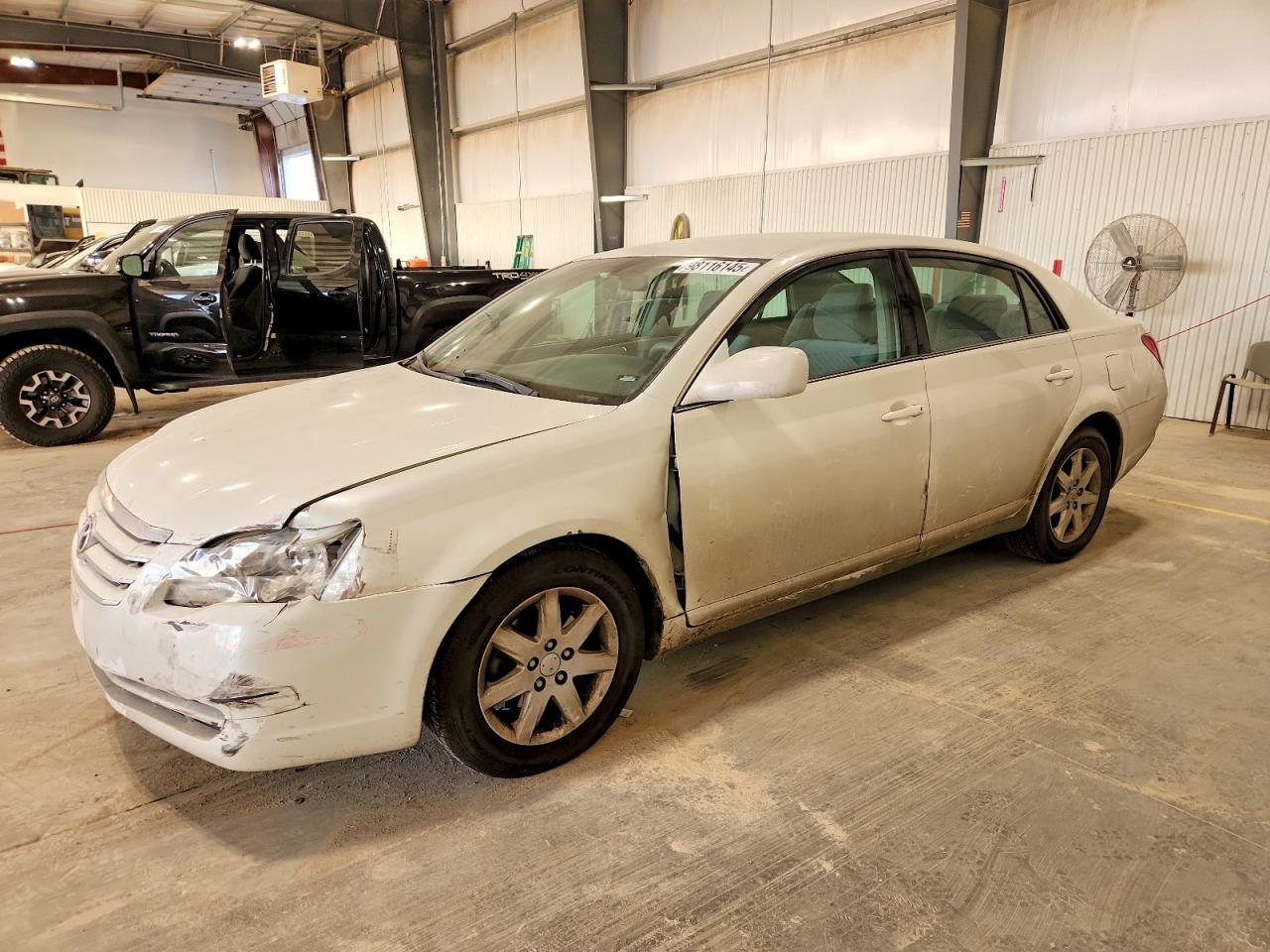 2006 TOYOTA AVALON