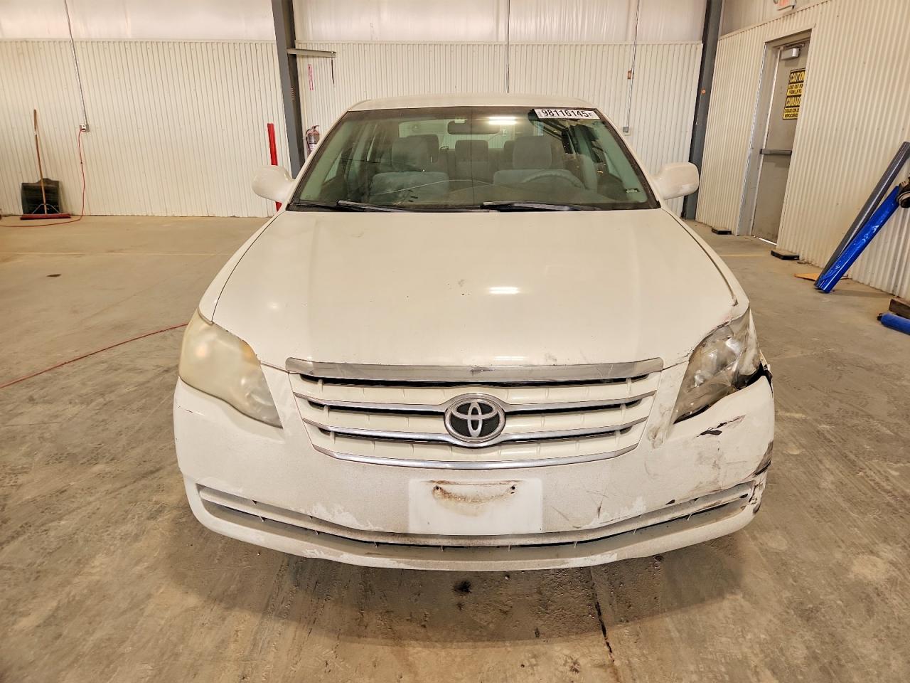 2006 TOYOTA AVALON XL photo 5