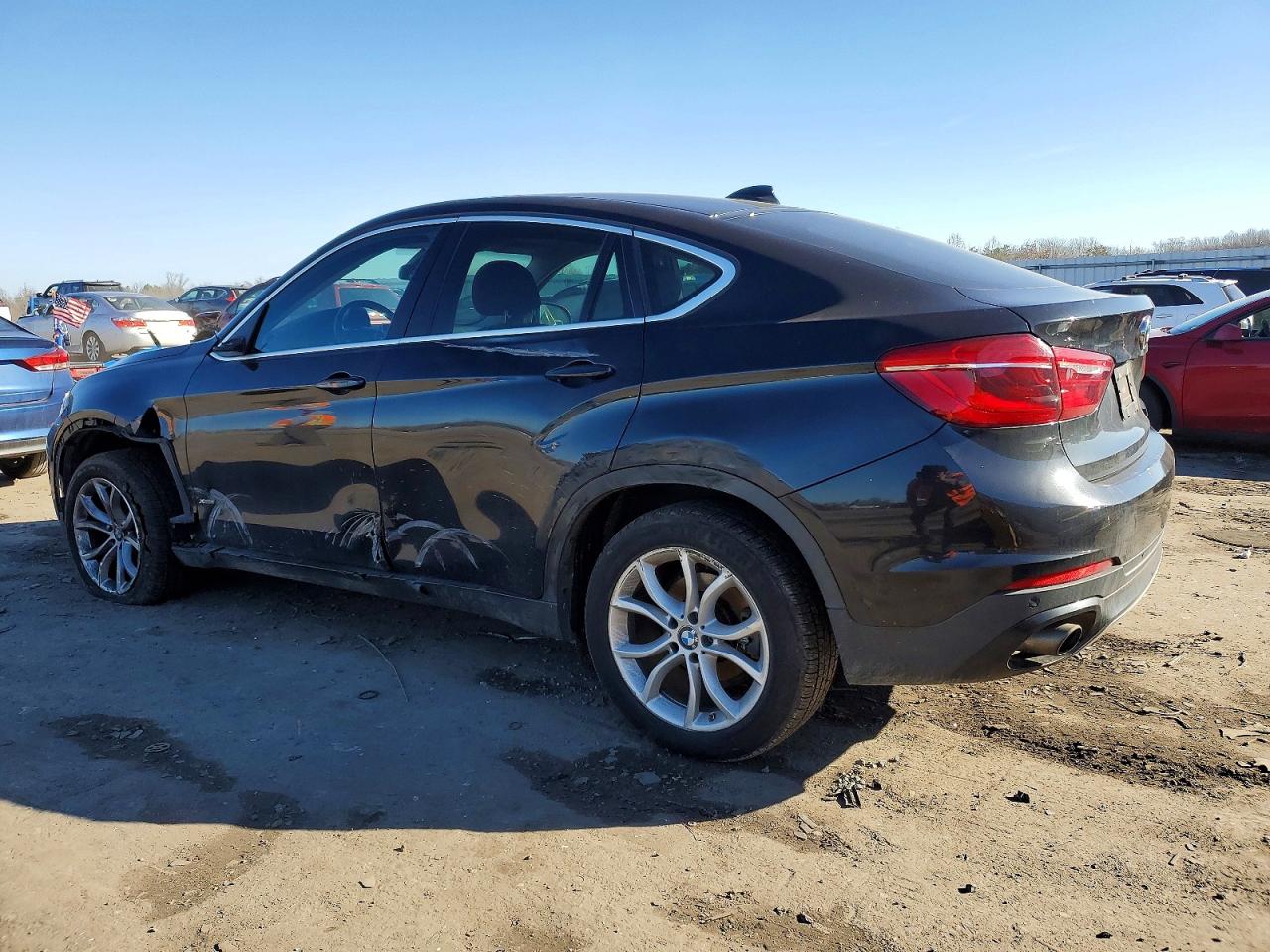 2015 BMW X6 XDRIVE35I photo 2