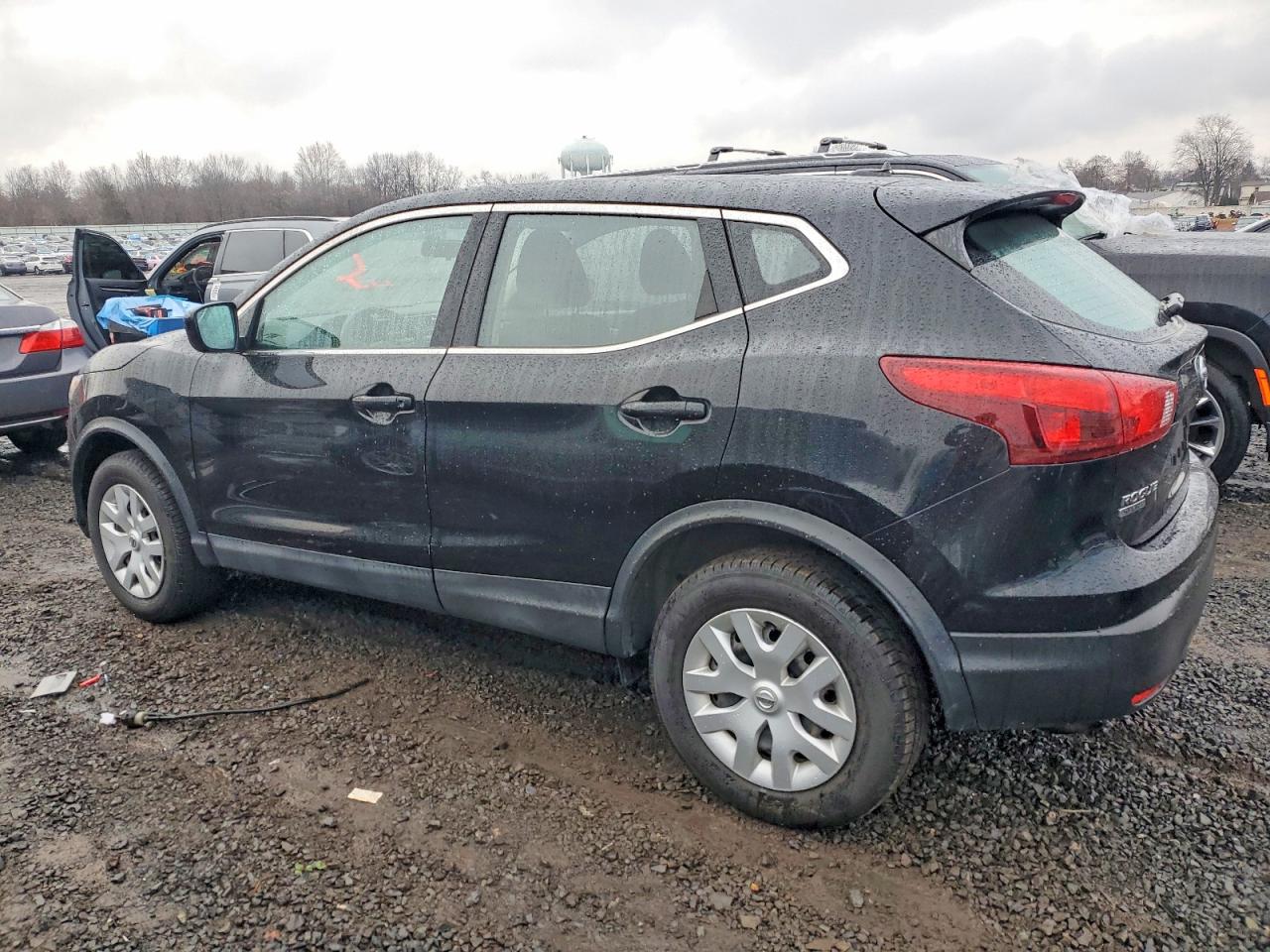 2019 NISSAN ROGUE SPORT S photo 2