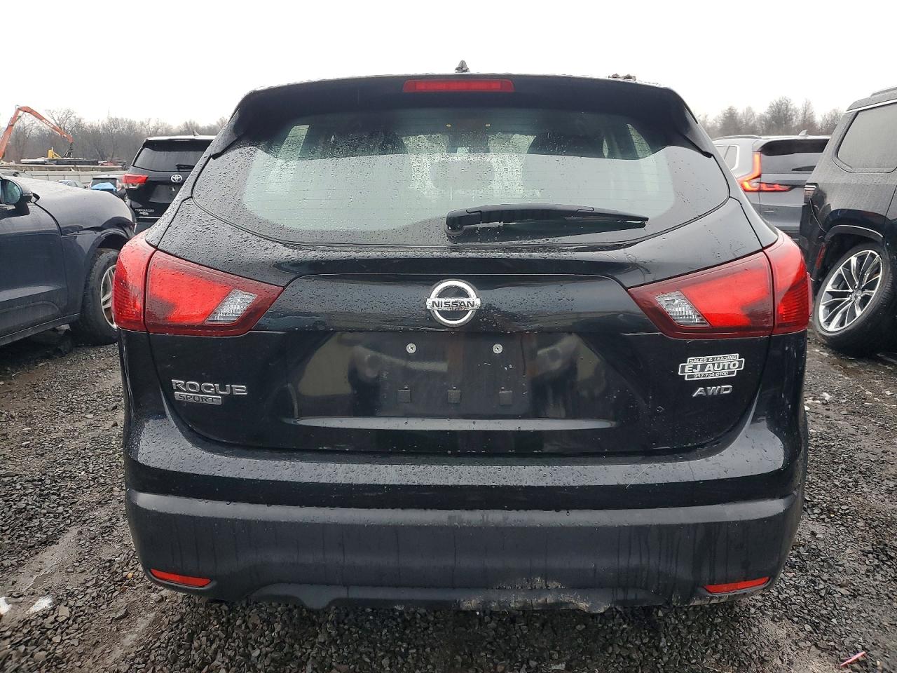 2019 NISSAN ROGUE SPORT S photo 6