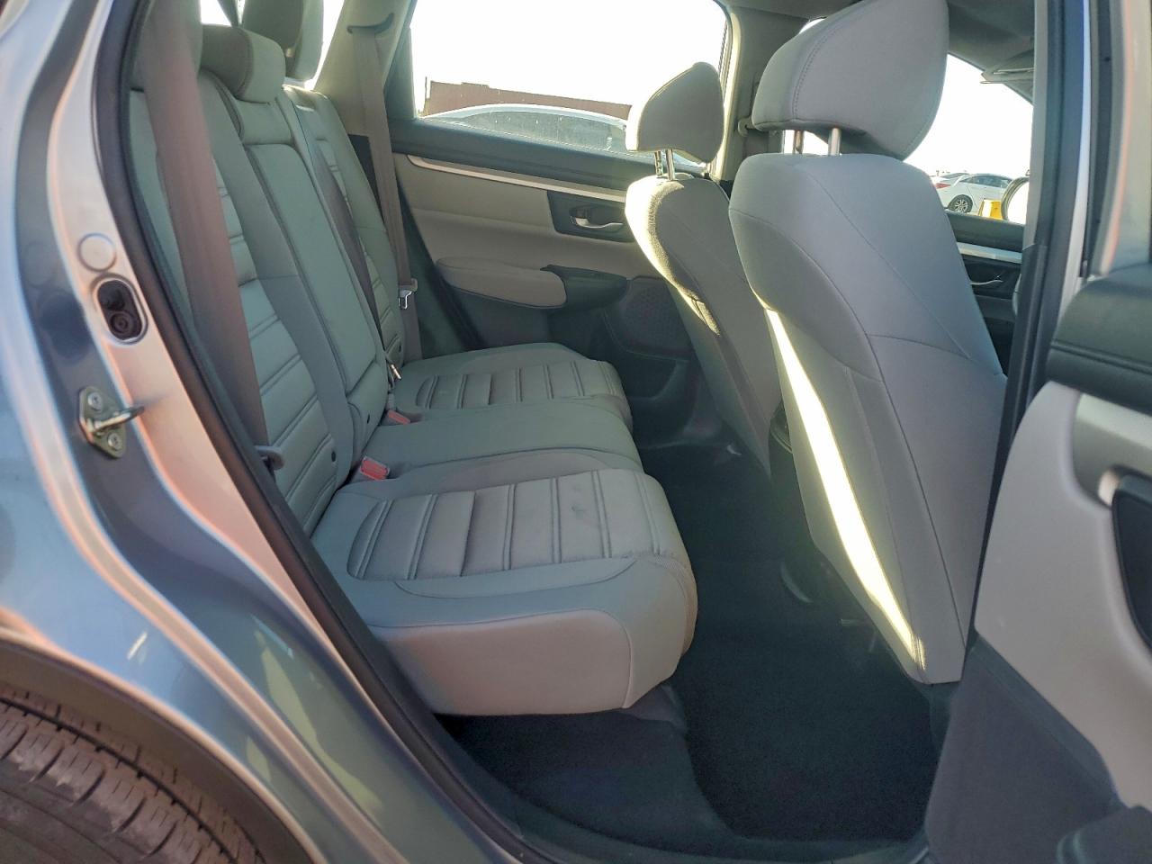 2018 HONDA CR-V LX photo 19