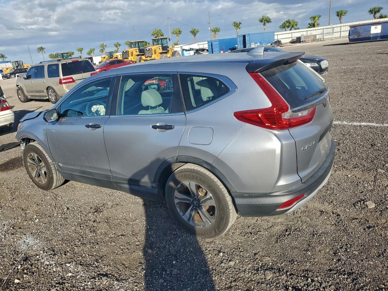 2018 HONDA CR-V LX photo 3