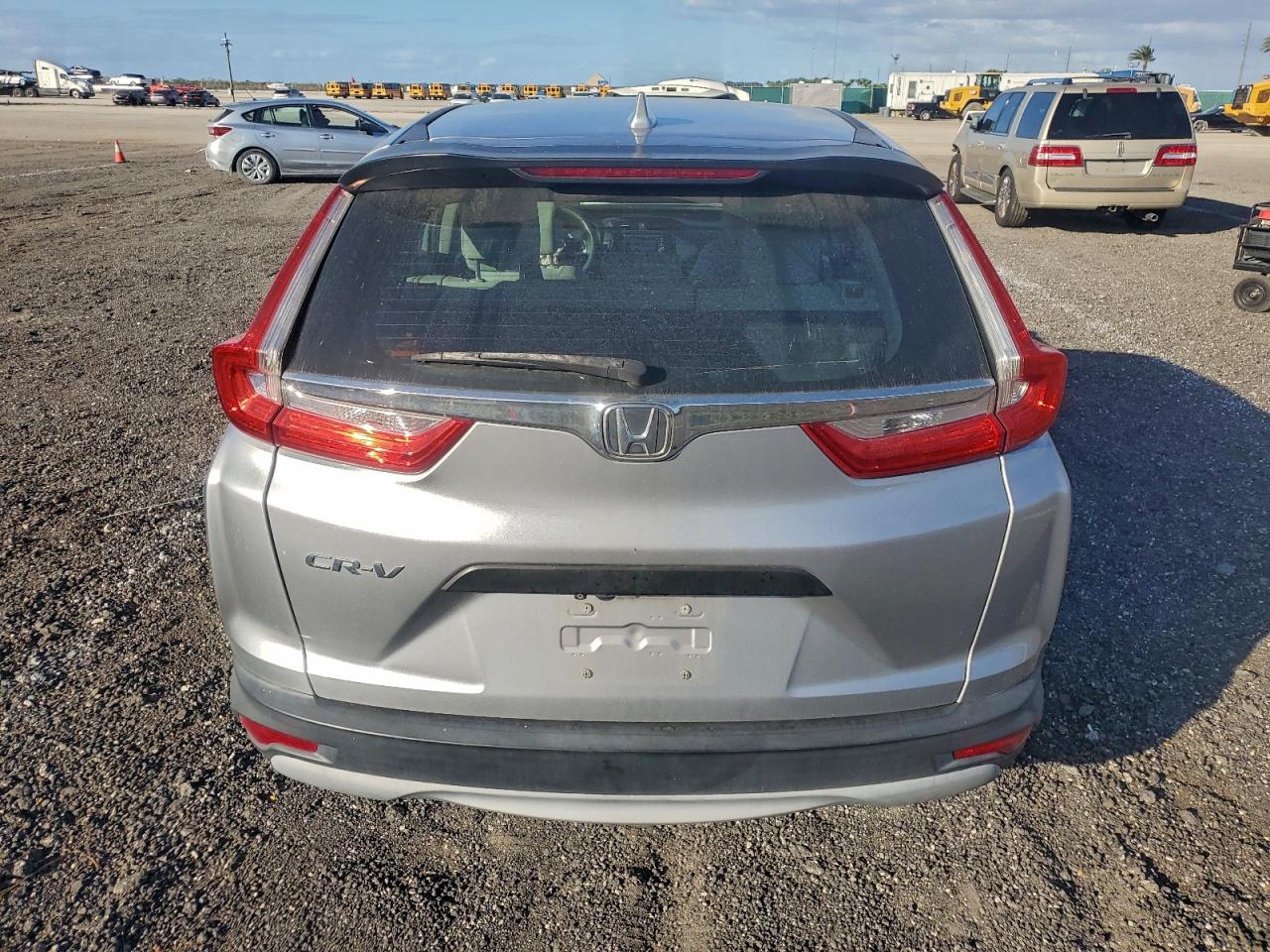 2018 HONDA CR-V LX photo 11