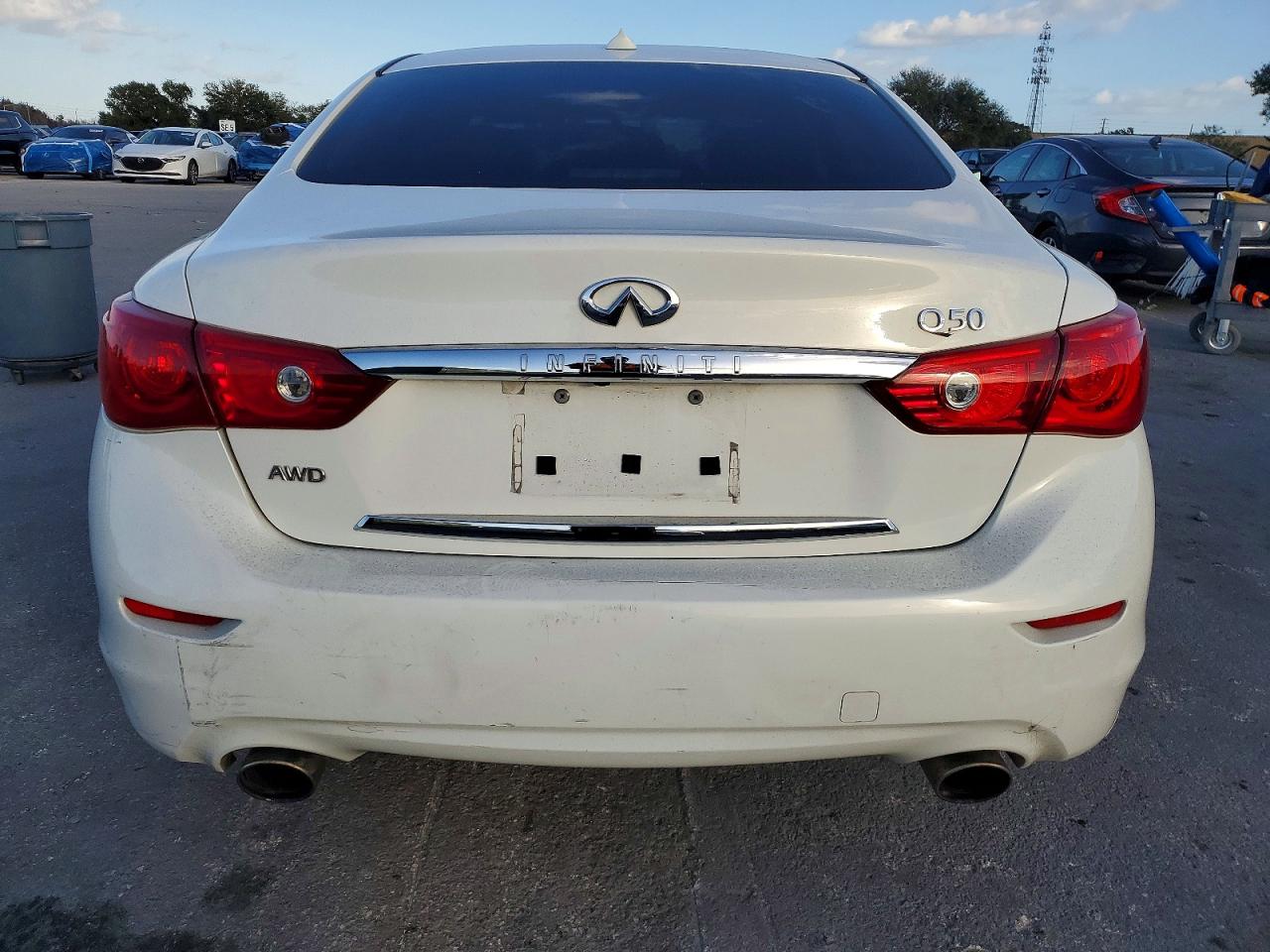 2015 INFINITI Q50 BASE photo 6