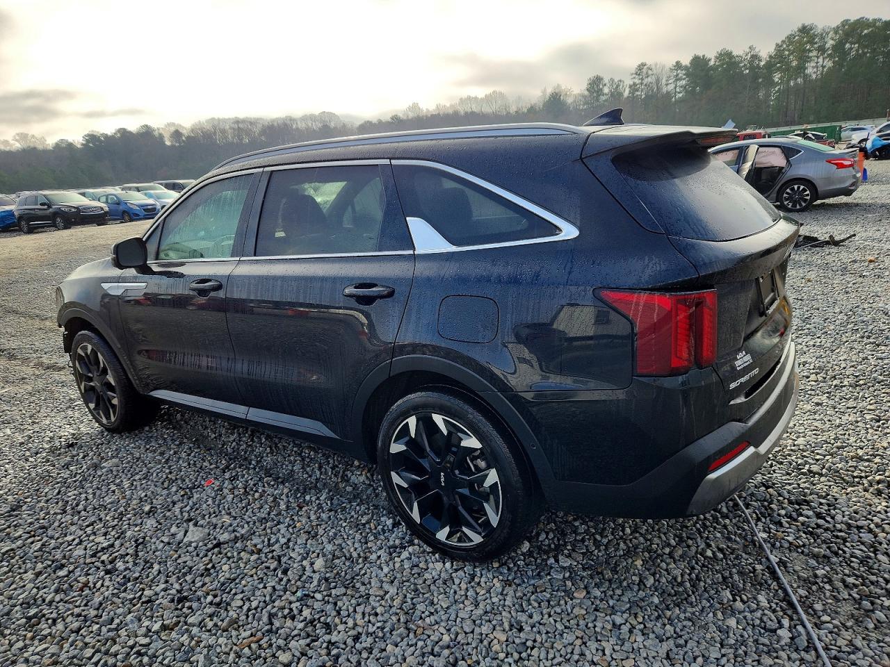 2024 KIA SORENTO SX photo 2