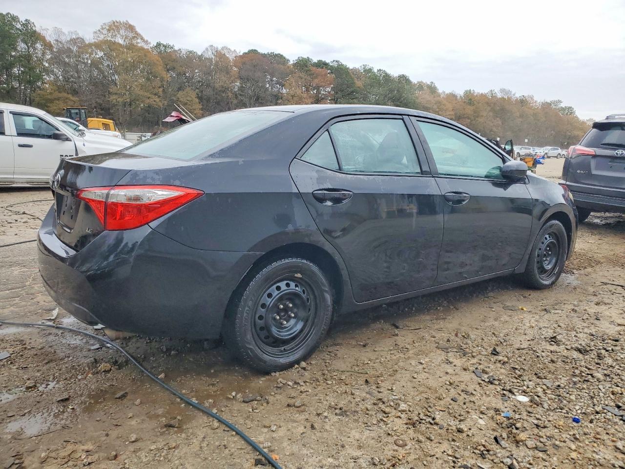 2016 TOYOTA COROLLA L photo 3