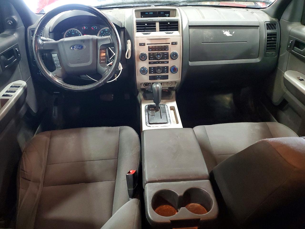 2012 FORD ESCAPE XLT photo 8