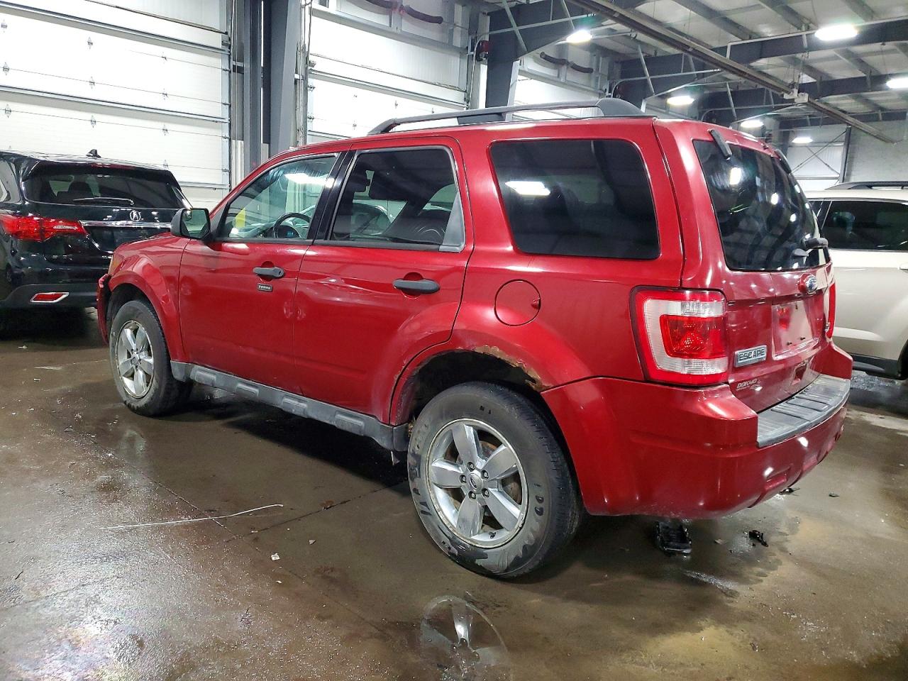 2012 FORD ESCAPE XLT photo 2