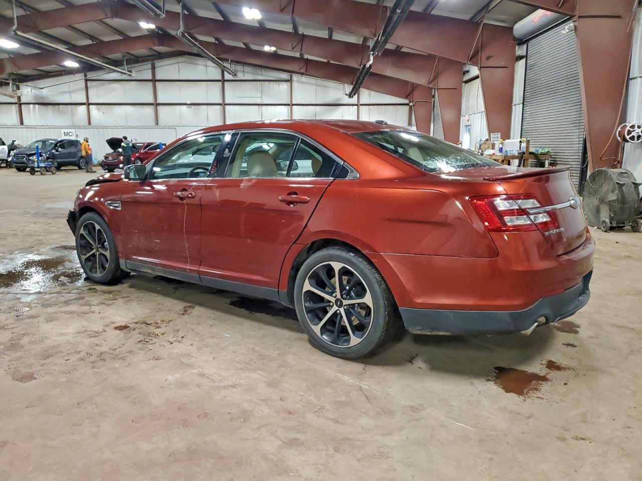 2014 FORD TAURUS SEL photo 2