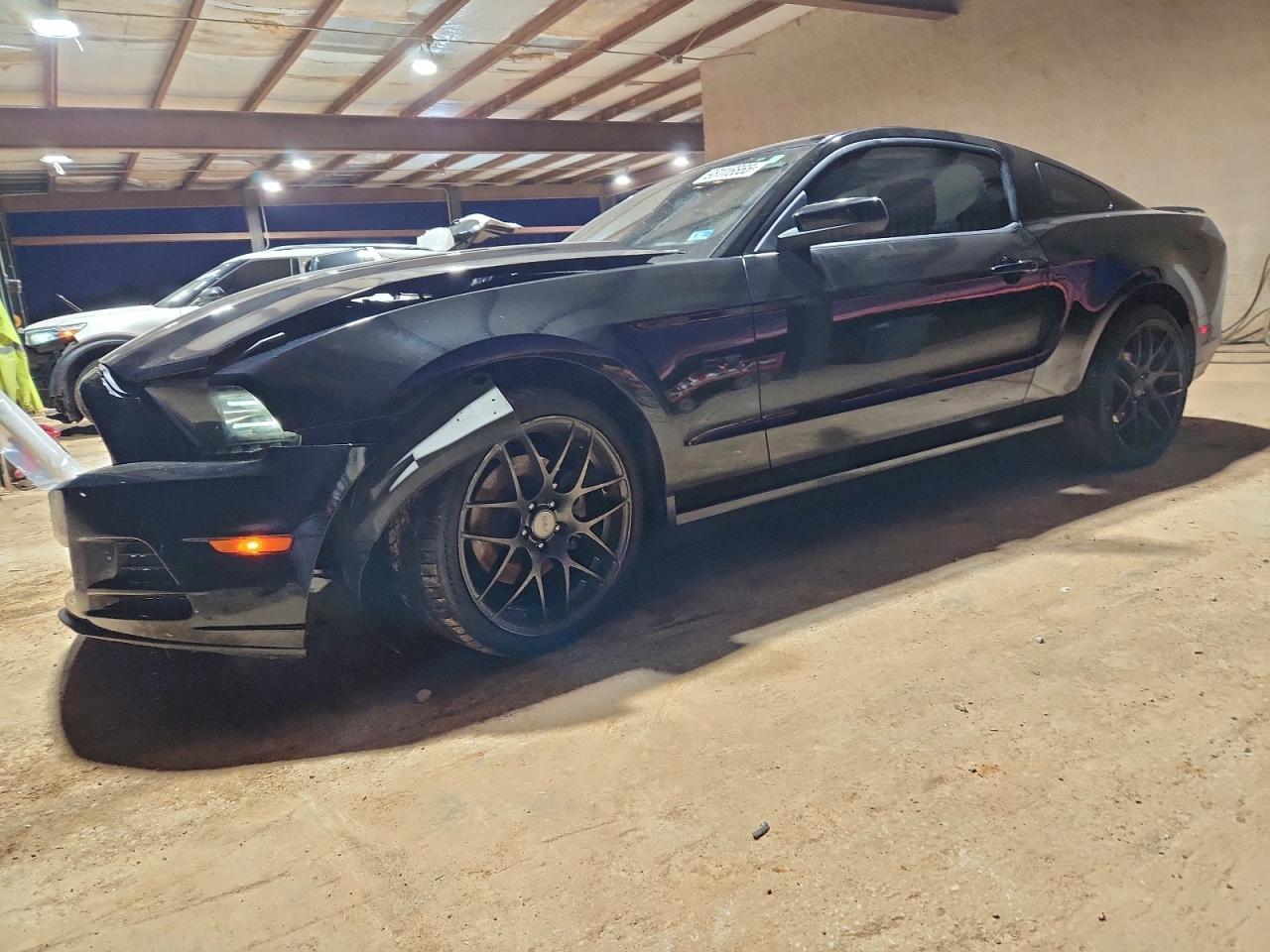 2013 FORD MUSTANG