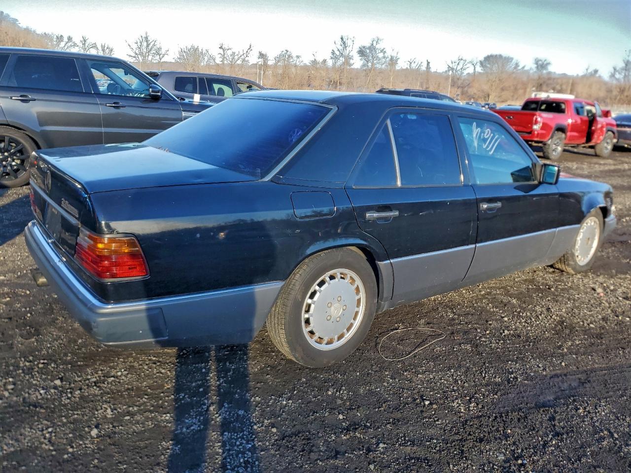 1993 MERCEDES-BENZ 300 D photo 3