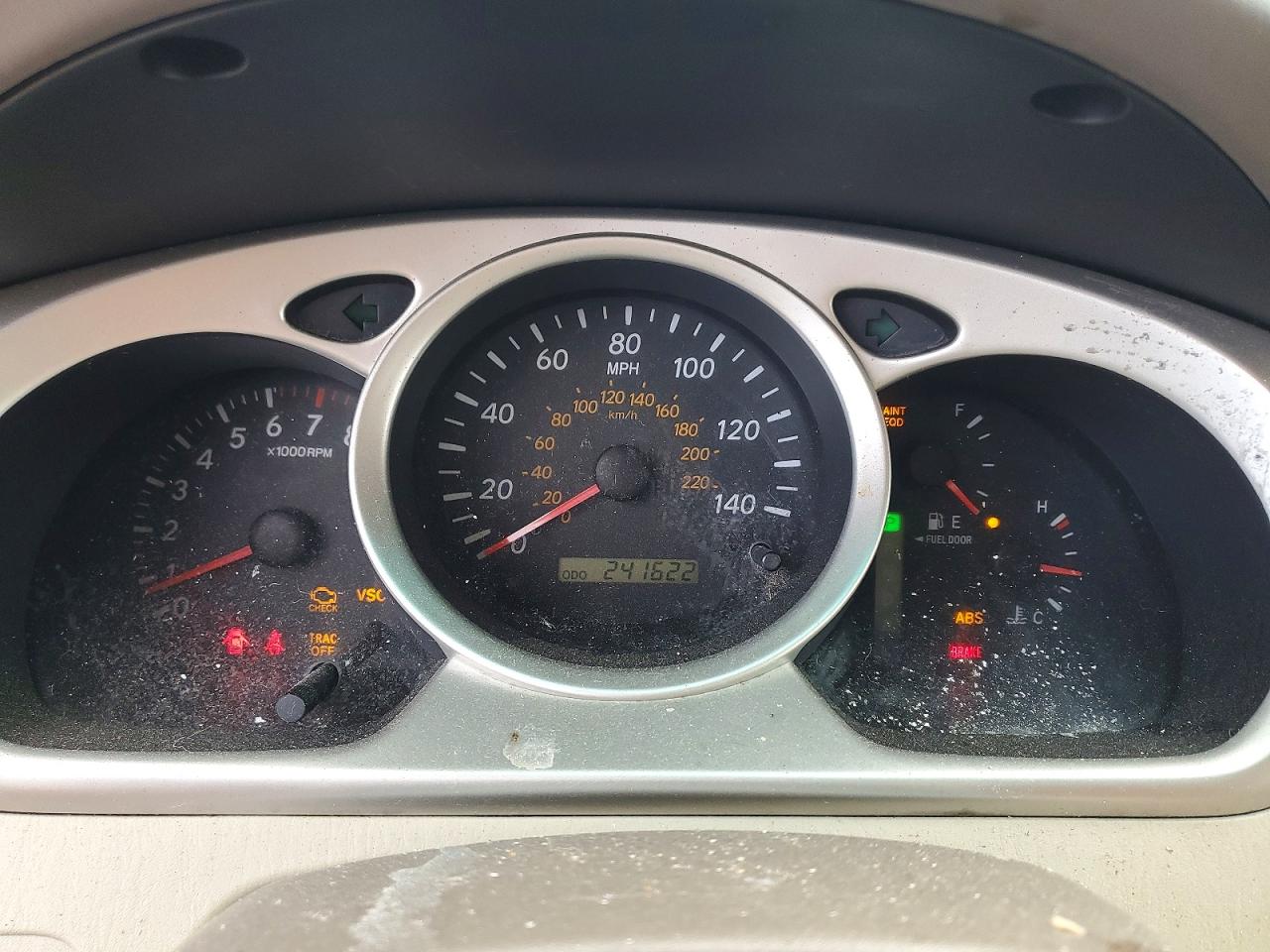 2005 TOYOTA HIGHLANDER photo 25