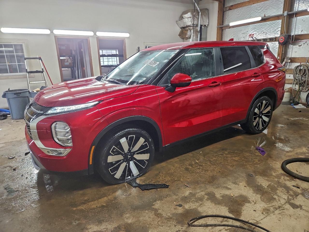 2025 MITSUBISHI OUTLANDER