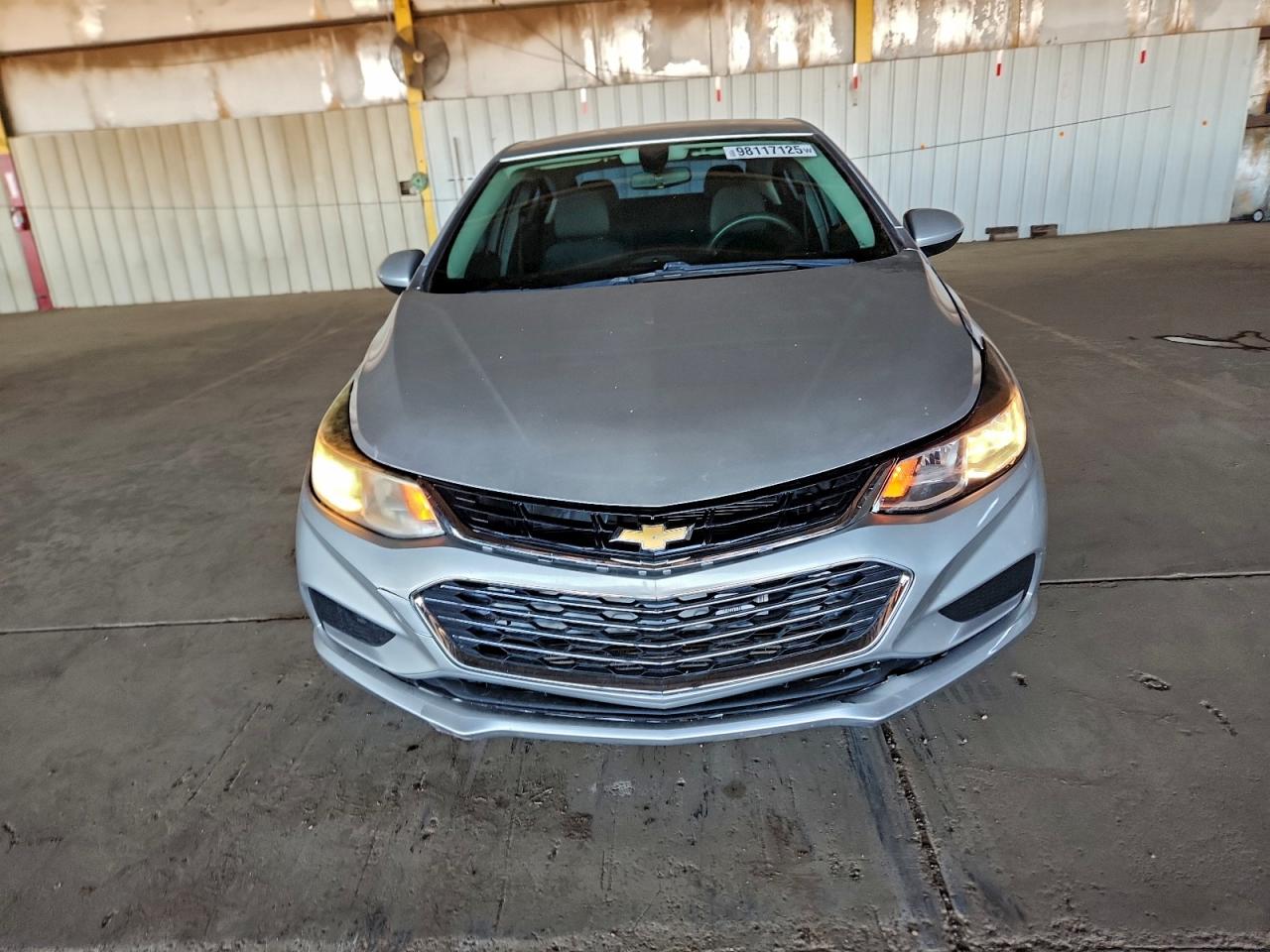2017 CHEVROLET CRUZE LS photo 5