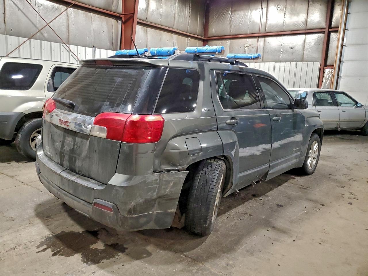 2013 GMC TERRAIN SLT photo 3